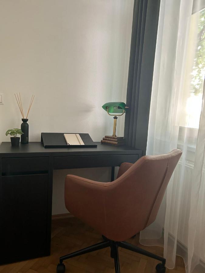Apartment 5 Min Schoenbrunn Gloriette, Direct To City Center, Free Parking Відень Екстер'єр фото