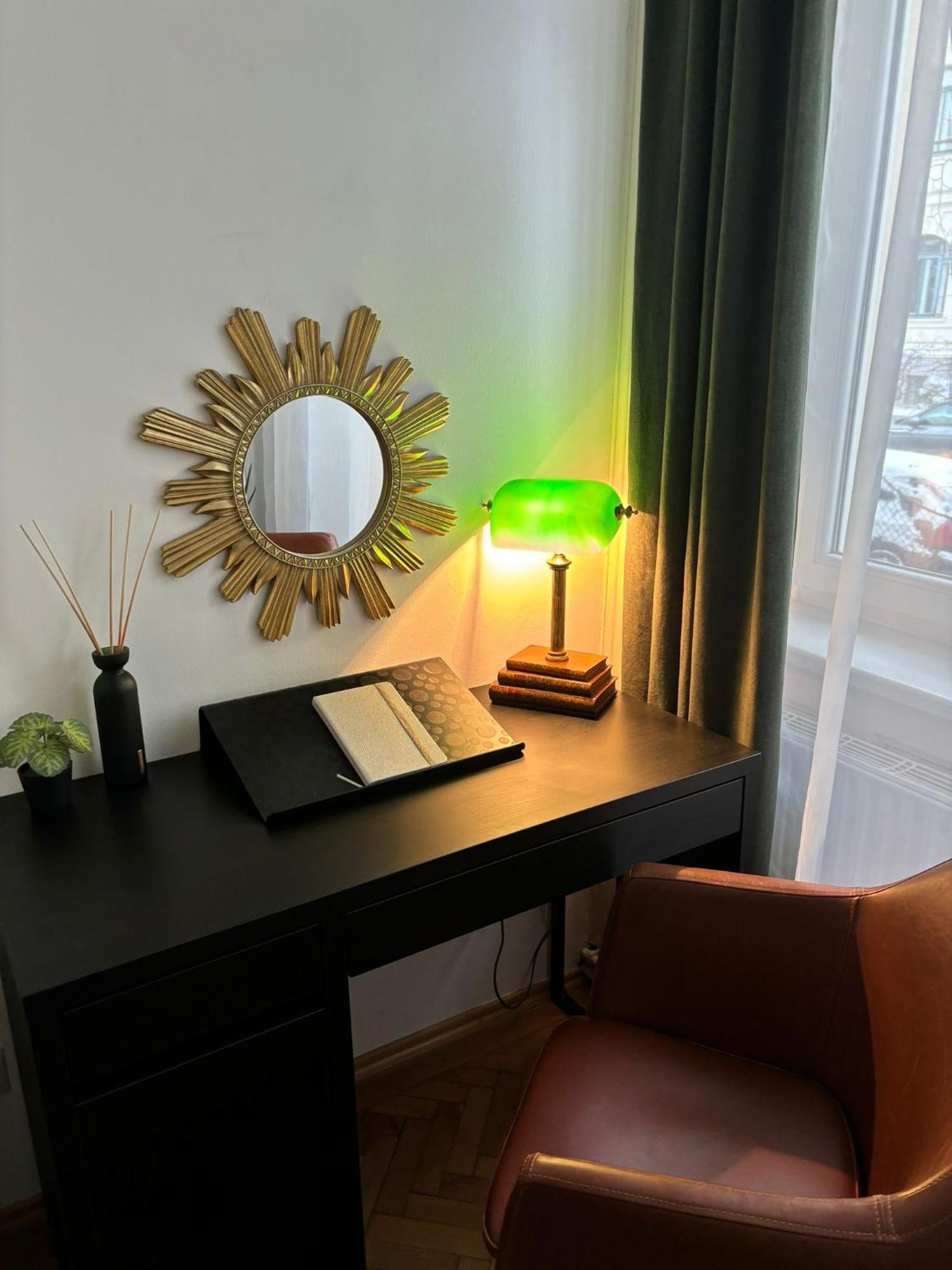 Apartment 5 Min Schoenbrunn Gloriette, Direct To City Center, Free Parking Відень Екстер'єр фото